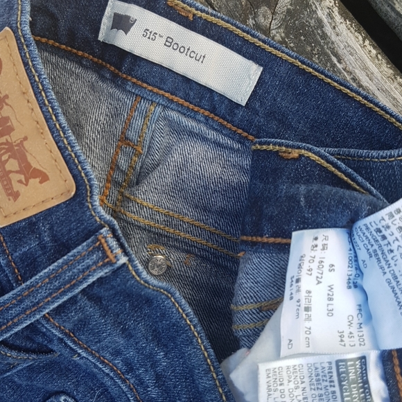♡ 515 Levis - Picture 3 of 5
